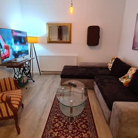 Appartement Lavendel, Ferienwohnung Mit Eigenem Eingang Wie Ein Kleines Haus Bad Salzuflen Exteriör bild