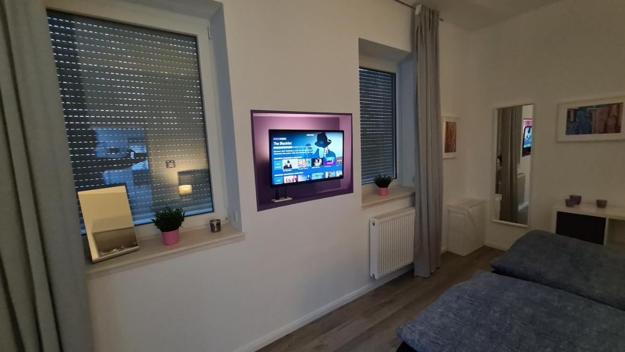 Appartement Lavendel, Ferienwohnung Mit Eigenem Eingang Wie Ein Kleines Haus Bad Salzuflen Exteriör bild