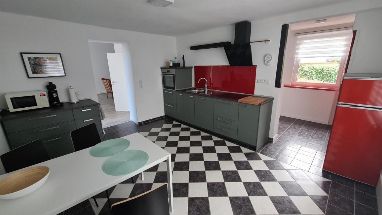 Appartement Lavendel, Ferienwohnung Mit Eigenem Eingang Wie Ein Kleines Haus Bad Salzuflen Exteriör bild