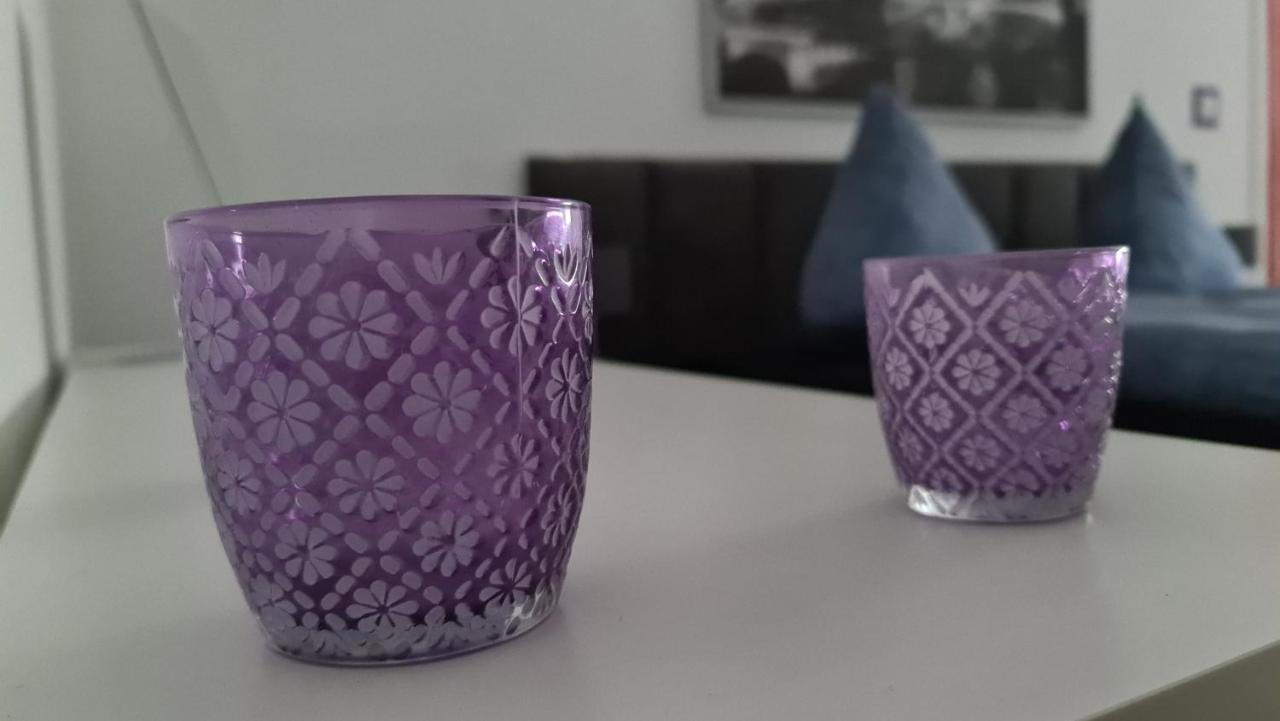 Appartement Lavendel, Ferienwohnung Mit Eigenem Eingang Wie Ein Kleines Haus Bad Salzuflen Exteriör bild