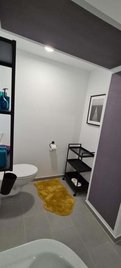 Appartement Lavendel, Ferienwohnung Mit Eigenem Eingang Wie Ein Kleines Haus Bad Salzuflen Exteriör bild