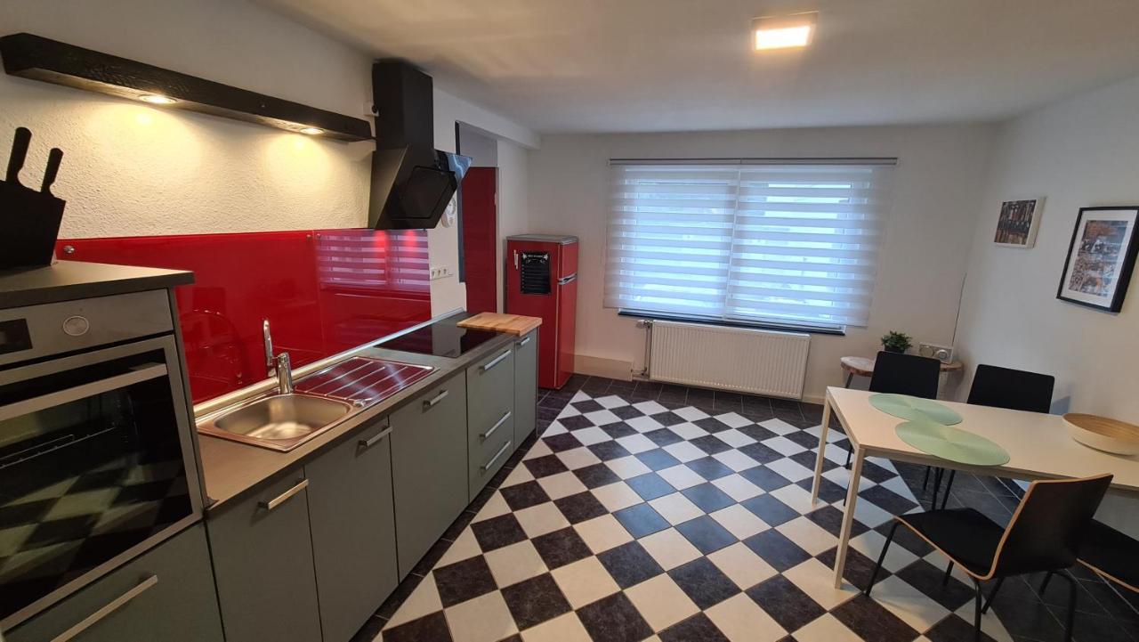 Appartement Lavendel, Ferienwohnung Mit Eigenem Eingang Wie Ein Kleines Haus Bad Salzuflen Exteriör bild
