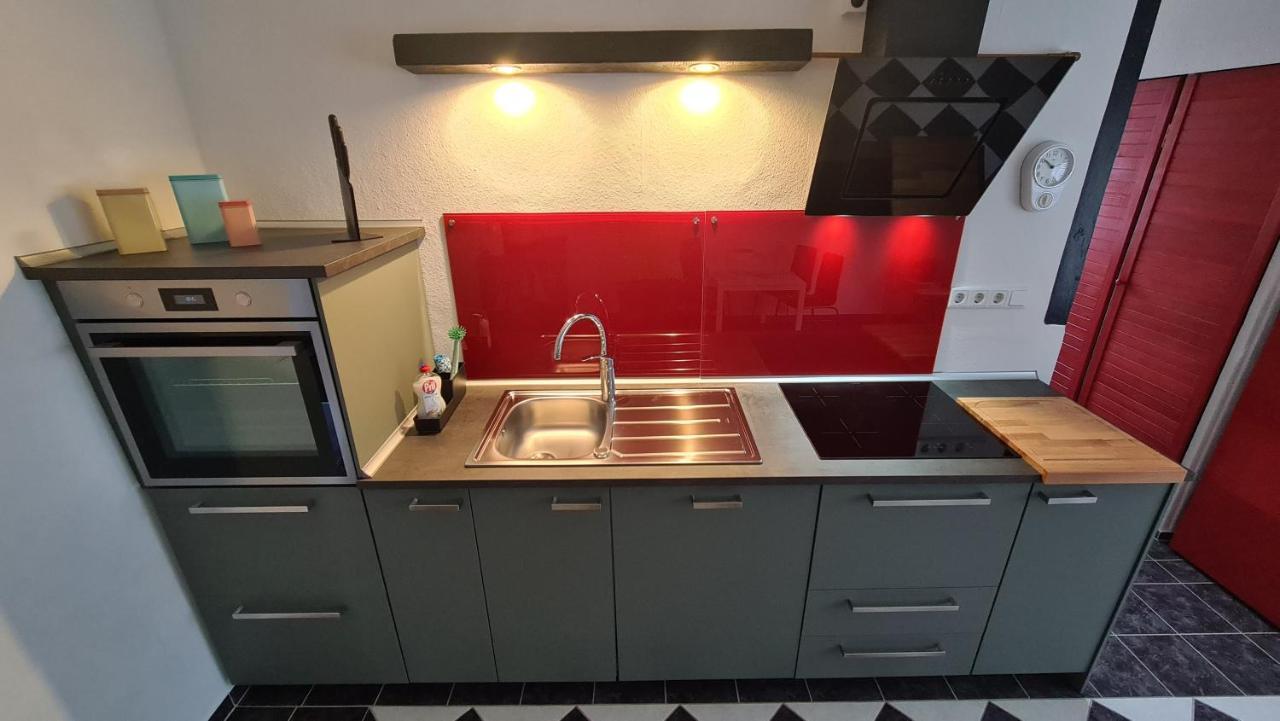 Appartement Lavendel, Ferienwohnung Mit Eigenem Eingang Wie Ein Kleines Haus Bad Salzuflen Exteriör bild