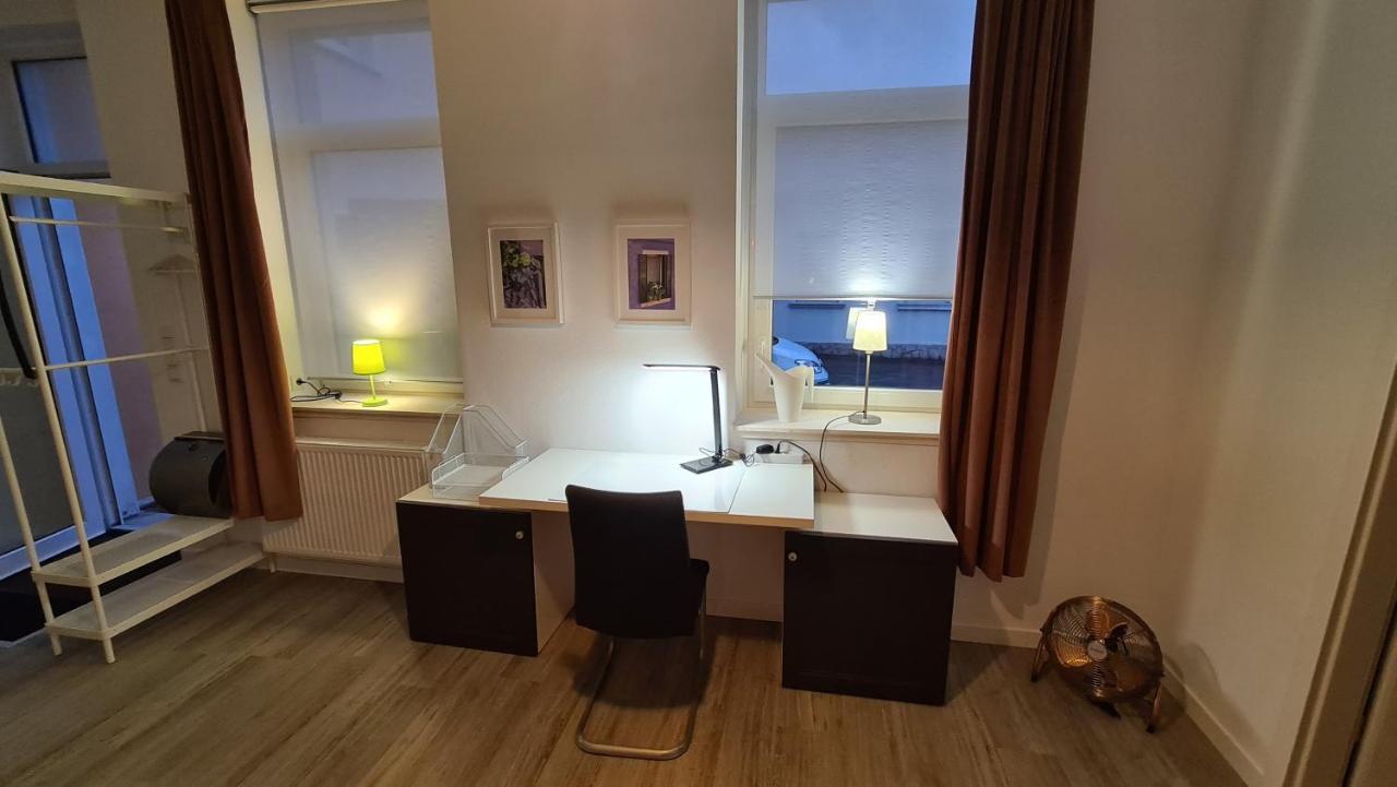Appartement Lavendel, Ferienwohnung Mit Eigenem Eingang Wie Ein Kleines Haus Bad Salzuflen Exteriör bild